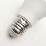 لامپ ال ای دی 5 وات پارس افق اروند مدل حبابی RGB پایه E27 - Image 7